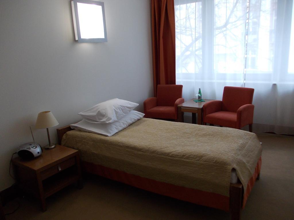 Rezydencja Belweder Klonowa 3* Warszawa